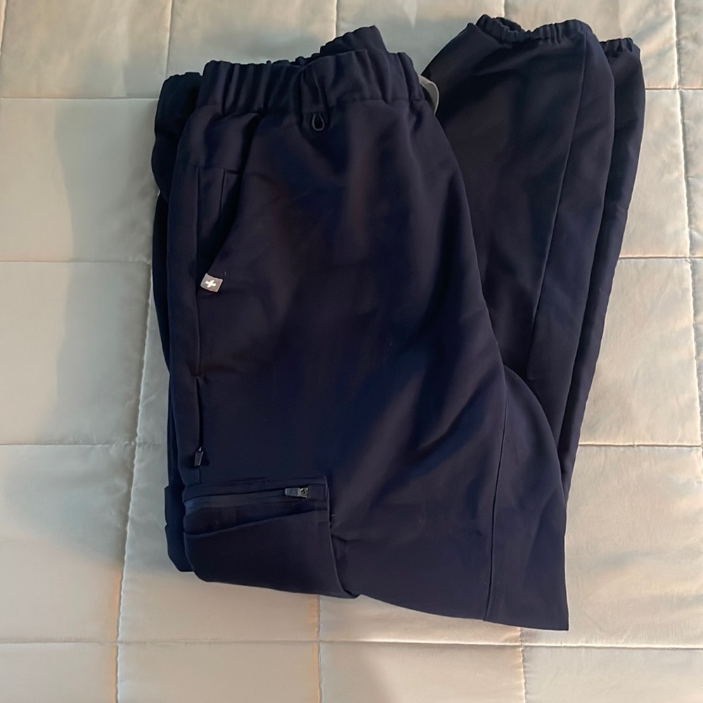 Figs Navy 20 pocket scrub bottoms